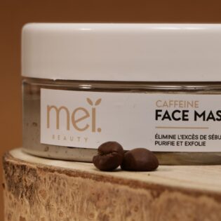 Masque au Café