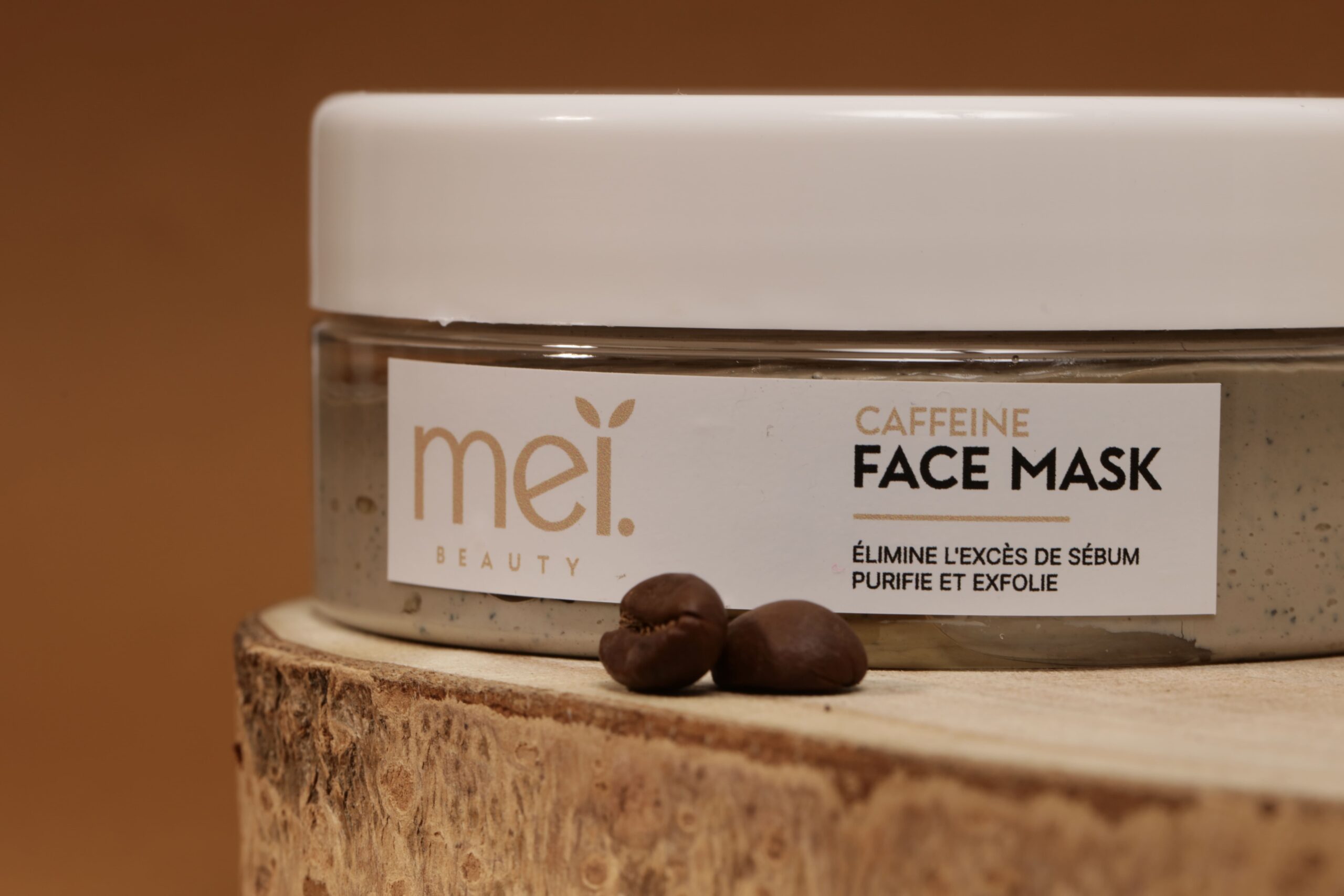 Masque au Café